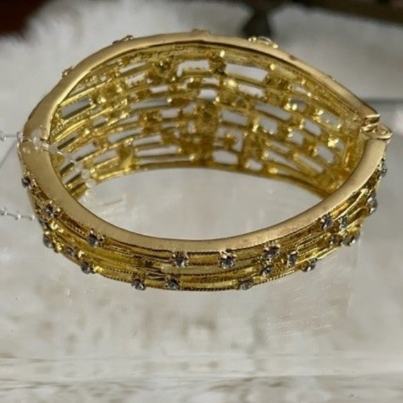 Rhinestone Crystal Hinge Cuff Bracelet - Picture 7 of 7